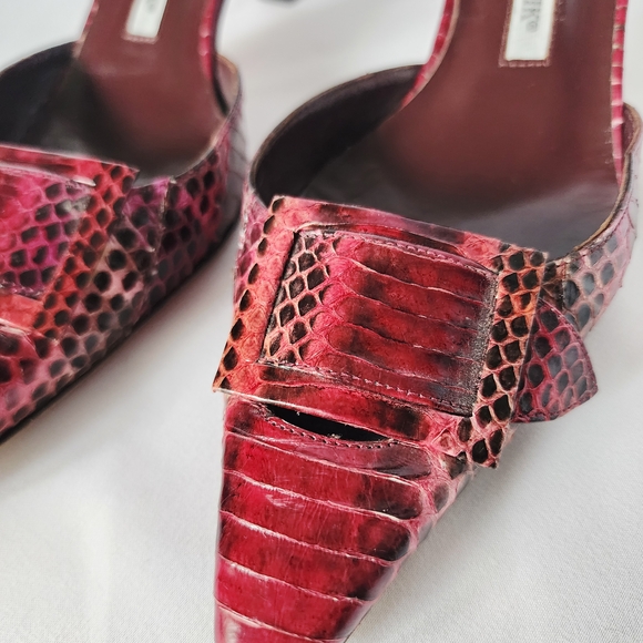 Manolo Blahnik Red Snakeskin Heels - Picture 3 of 15